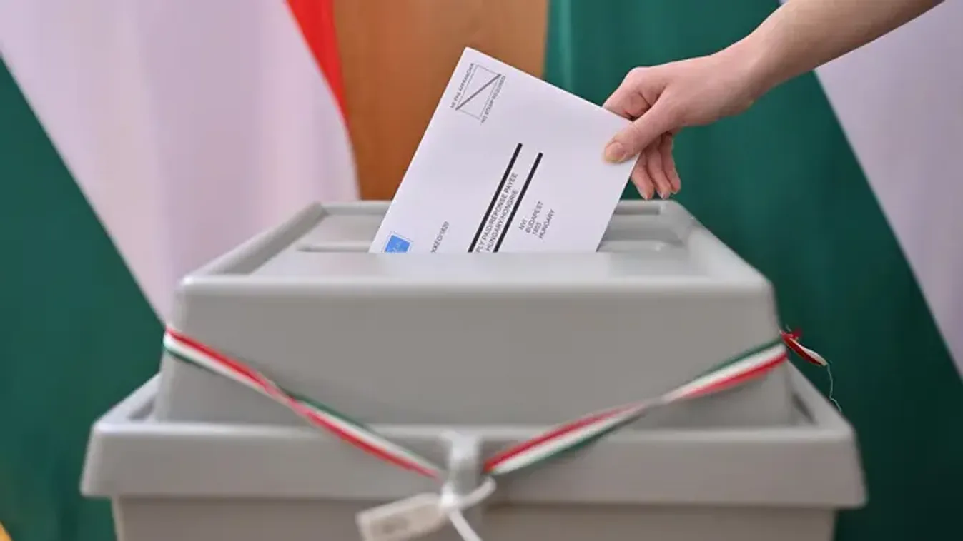 Megnyitottak a szavazókörök