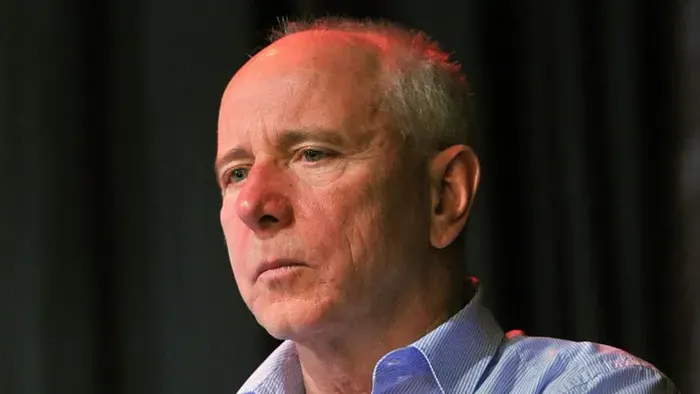 Felcsuti Péter megerősítette: Magyar Péter eltörli a rezsicsökkentést, az anyák szja-mentességét és a 14. havi nyugdíjat