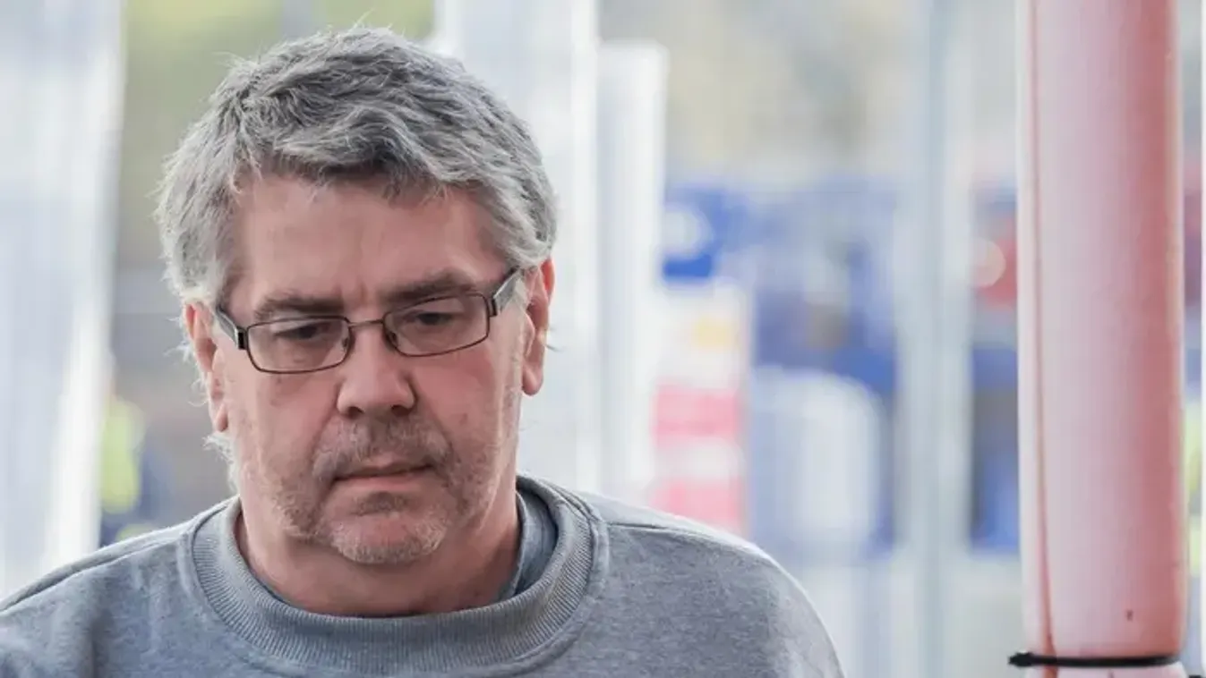 Fagyasztóban tartotta halott anyját, így finanszírozta agglegény életét egy férfi