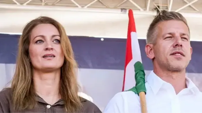 A Tisza alelnöke a gázvezeték felrobbantásával viccelődik egy locsolóversben