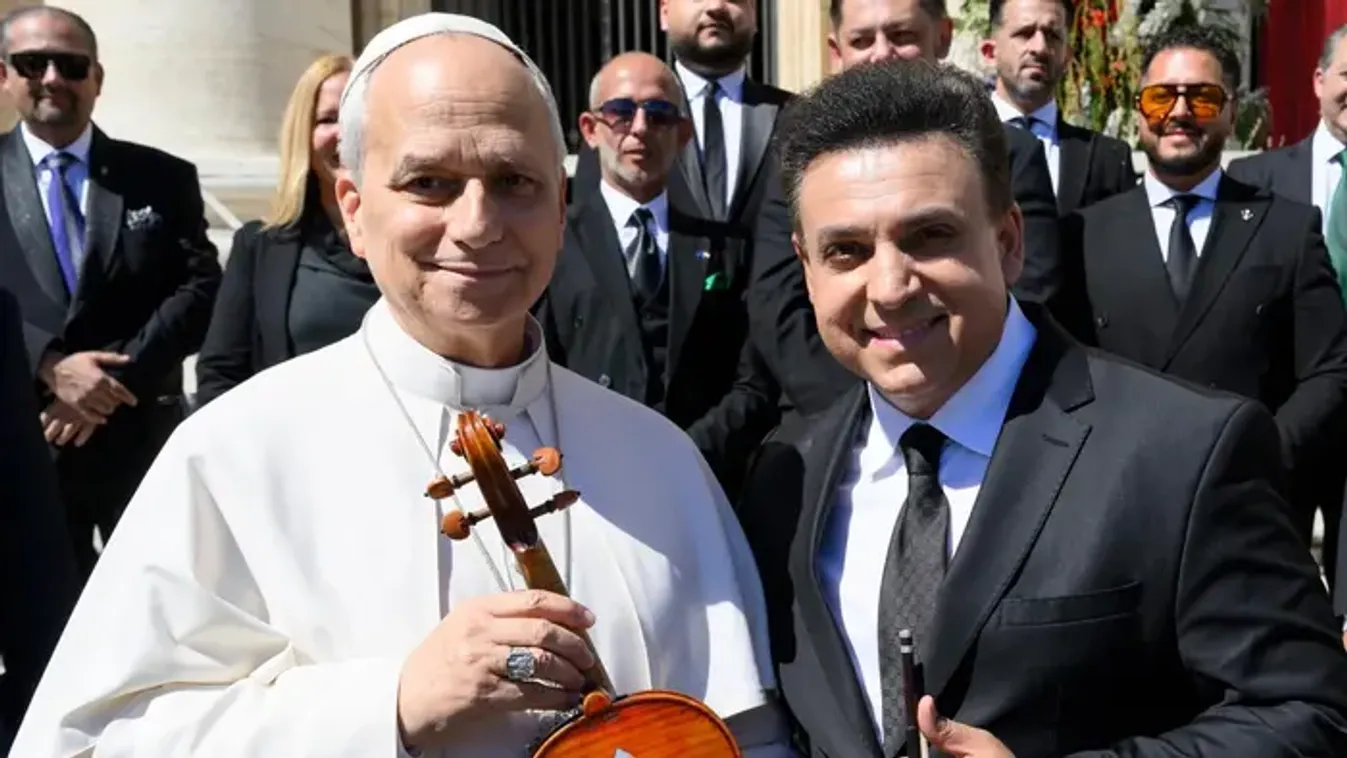 A Szentatyának, XIV. Leó pápának hegedült Mága Zoltán – történelmi pillanat a Vatikánban