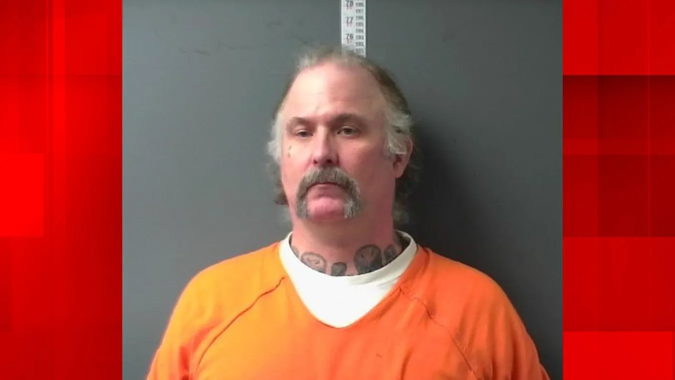 Megölte, feldarabolta, majd elégette felesége barátjának holttestét