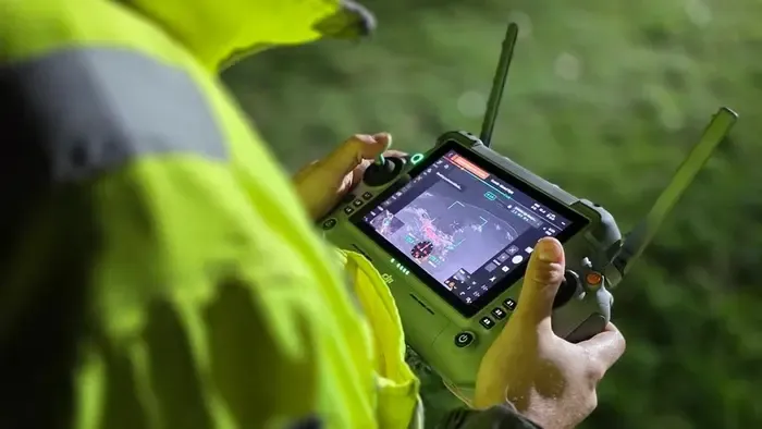 Versenyfutás az idővel: több egységet riasztottak a pilisi kilátóhoz