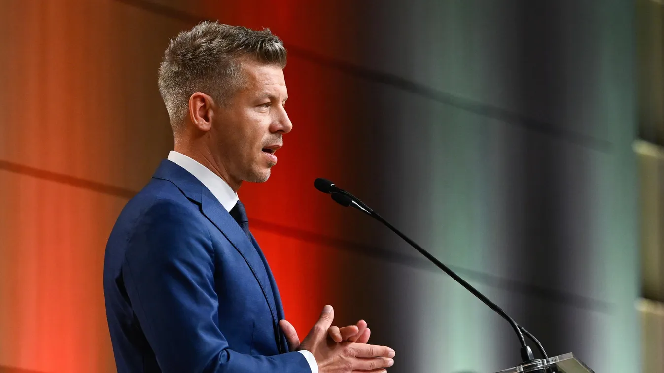 Újabb két minisztert nevezett meg Magyar Péter