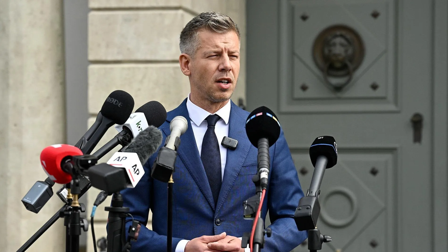 Magyar Péter: marad az üzemanyagoknál a védett ár az új kormány megalakulása után is