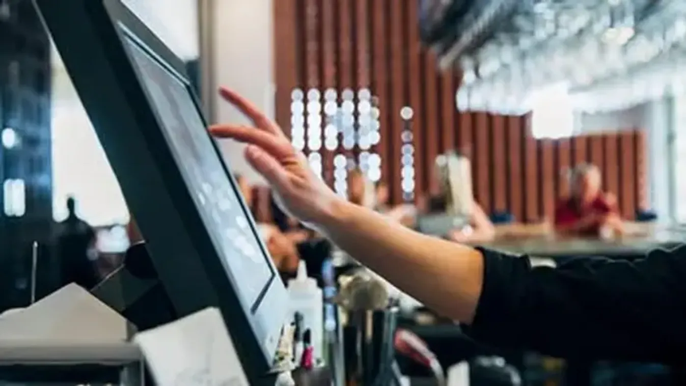 Egy trend, ami sokak szerint kiölheti a vendéglátás igazi varázsát