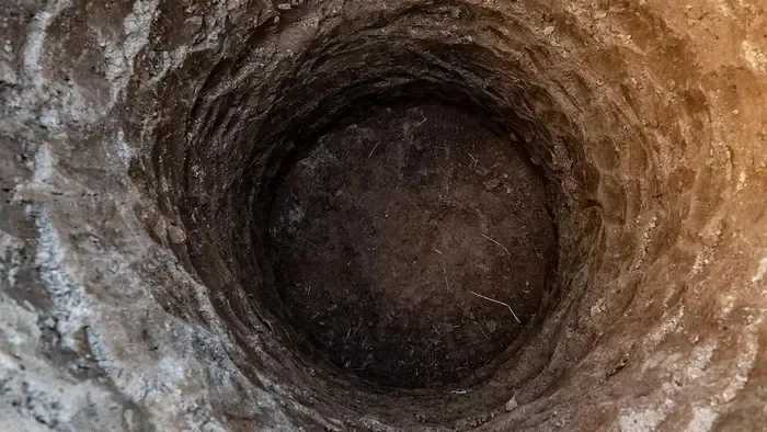 Kútba esett egy férfi Letenyén, a szomszédok vették észre