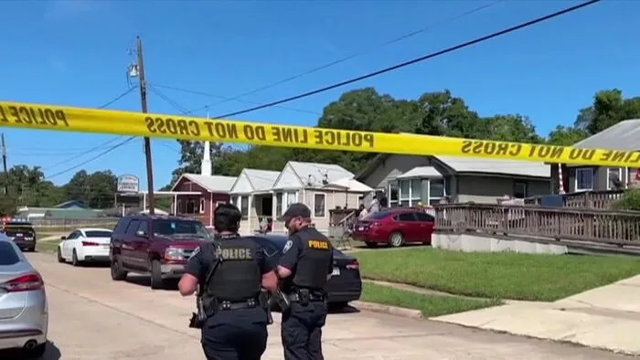 Nyolc gyereket ölt meg egy fegyveres