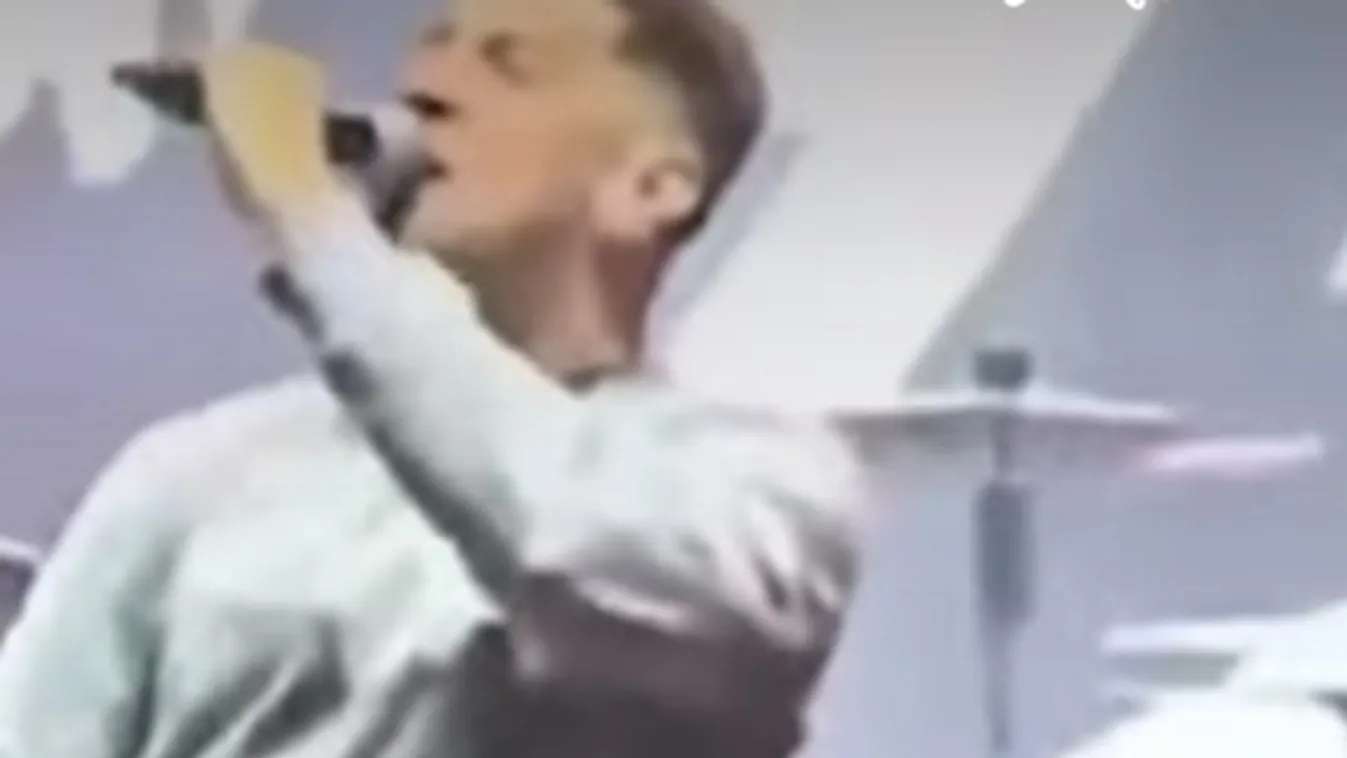 A Hősök terén mutogatta a heréjét egy tiszás rapper, botrányba fulladt Puzsér Róbert rendezvénye