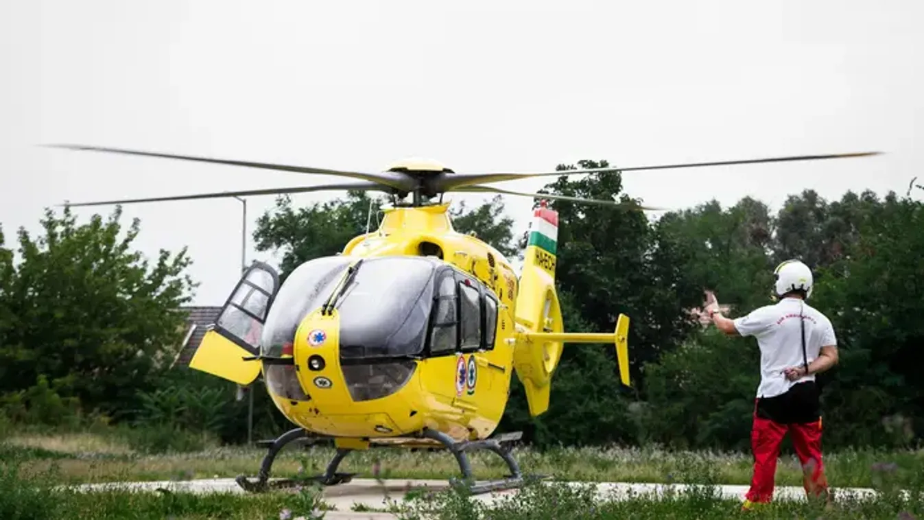 Súlyos baleset Csonkamindszentnél, mentőhelikopter landolt