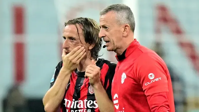 Megműtötték az aranylabdást, veszélyben van a vb-szereplése