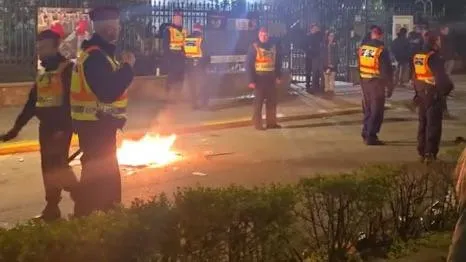 Gyújtogattak, rongáltak, tomboltak a tiszások a Rendszerbontó Nagykoncert után