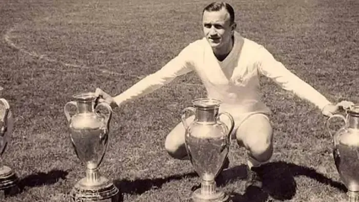 Meghalt Puskás Ferenc madridi csapattársa, José Santamaría