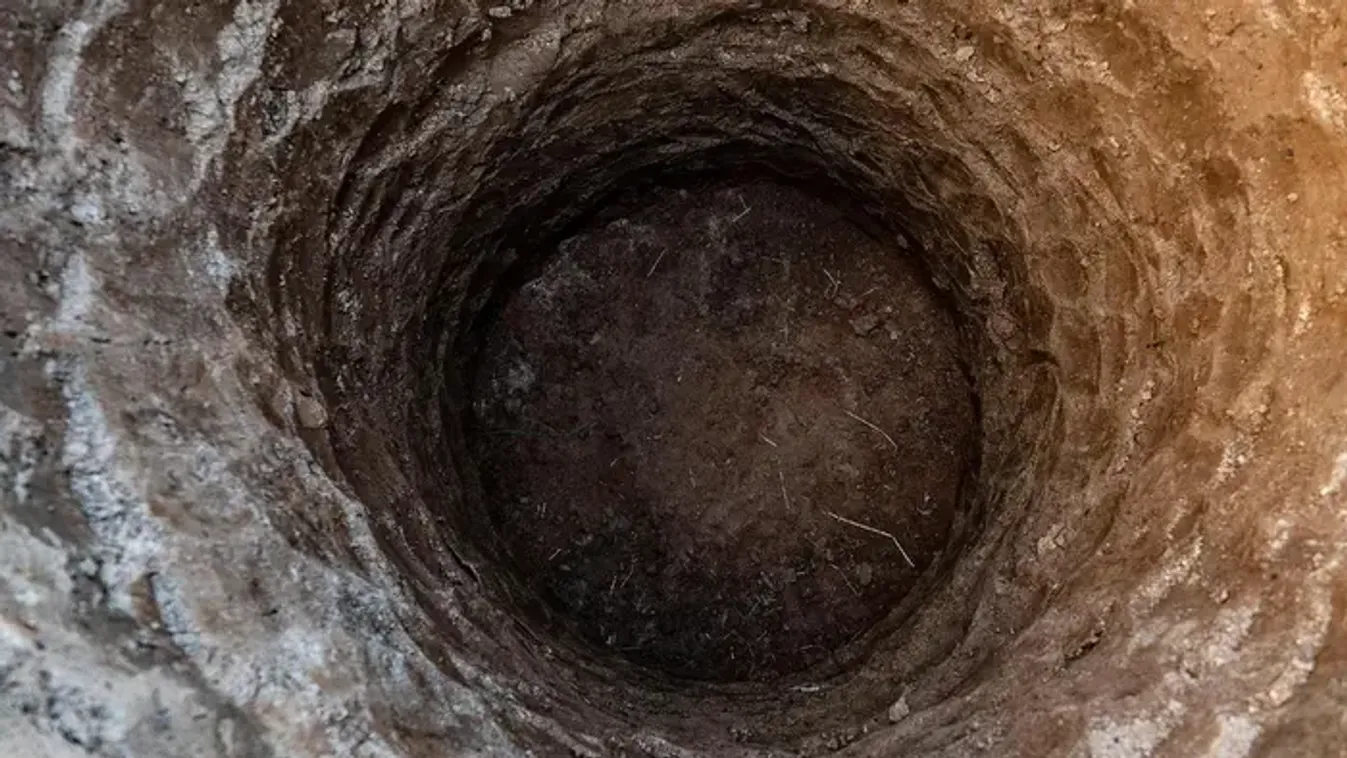 Kútba esett egy férfi Letenyén, a szomszédok vették észre