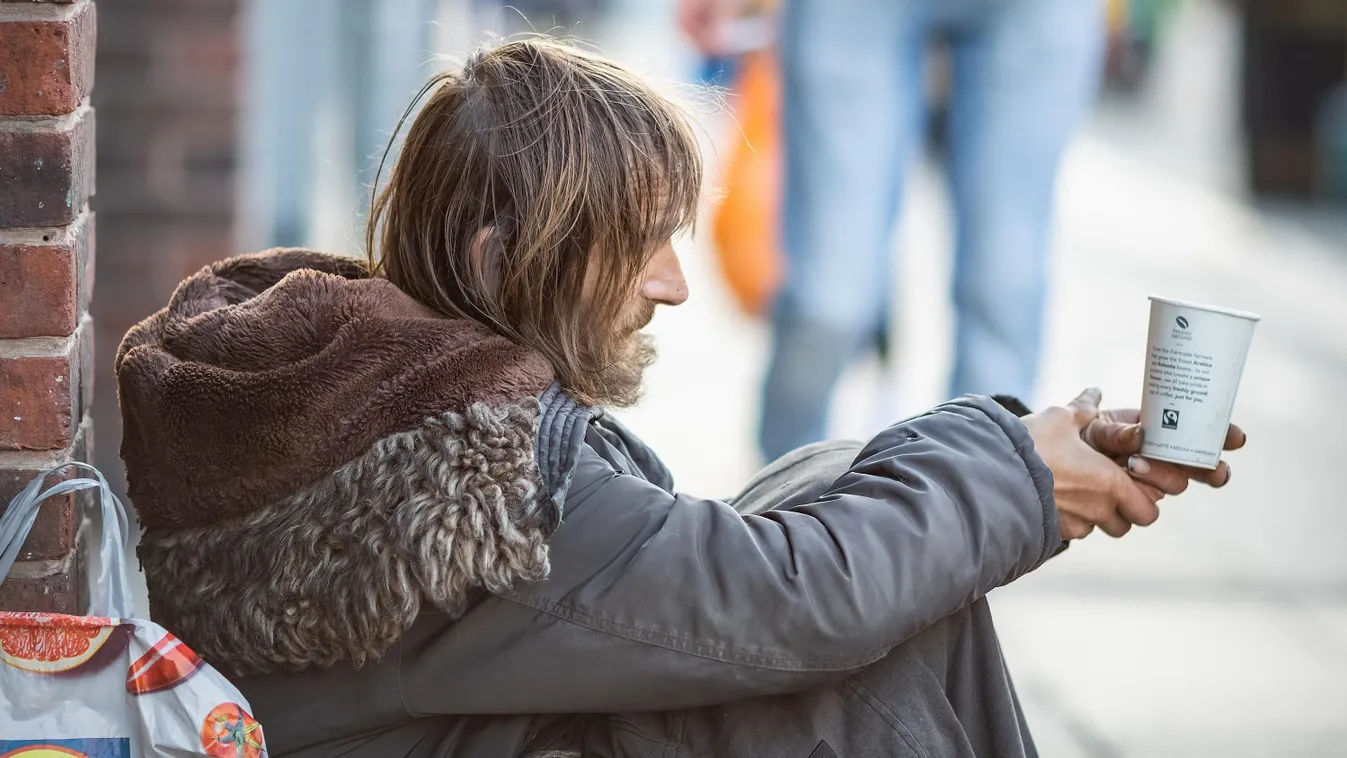 A belga főváros intézkedéseket fogadott el a kéregetés visszaszorítására