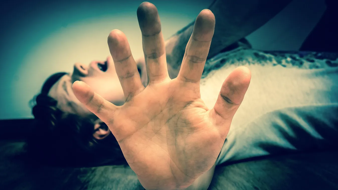 Kilenc évet kapott a férjét megfojtó pécsi nő