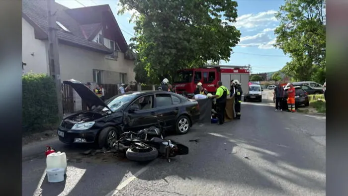 Többször is megpördült a levegőben egy balesetező motoros Pomázon