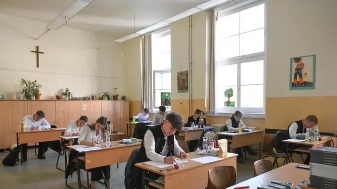 Megkezdődtek az angol nyelv írásbeli érettségi vizsgái