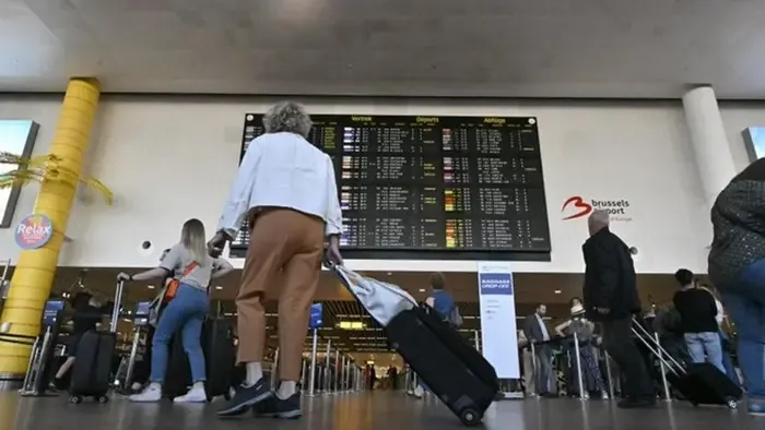 Minden járatot töröl a Charleroi repülőtér kedden